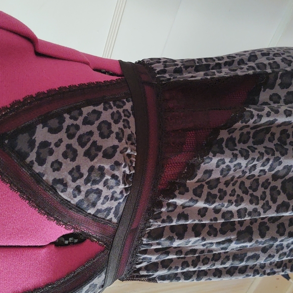 Victoria's Secret Leopard Print Racer Back Empire Waist Nightgown S - Picture 2 of 9